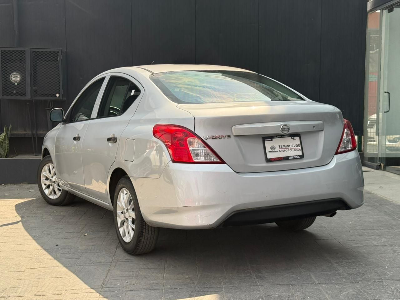 2021 Nissan V-Drive 1.6 A/C  Mt