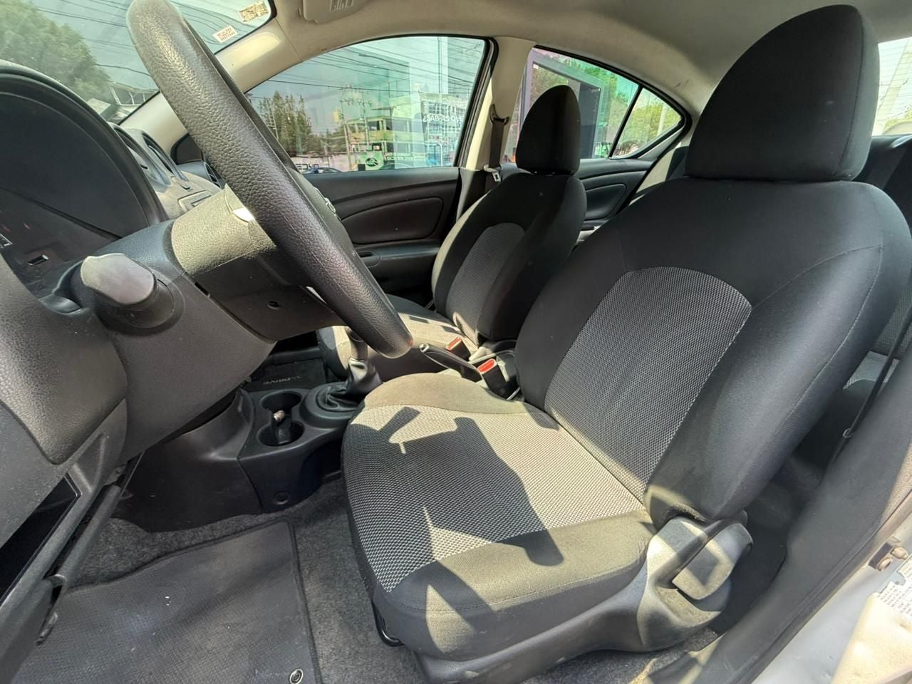 2021 Nissan V-Drive 1.6 A/C  Mt