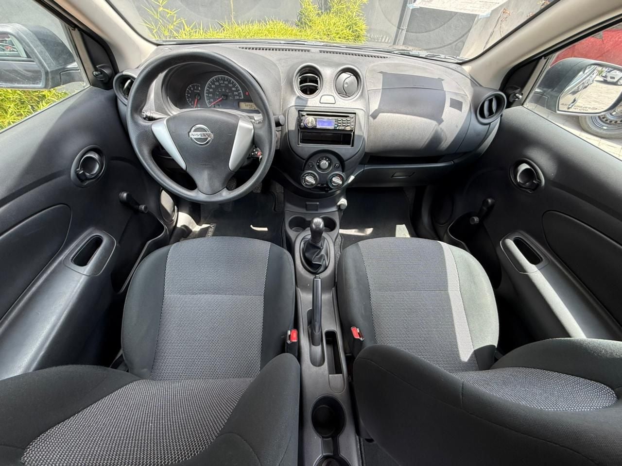 2020 Nissan V-Drive 1.6 A/C  Mt