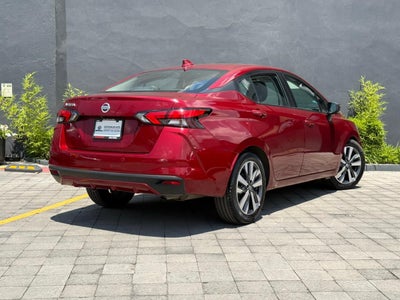 2020 Nissan Versa 1.6 Platinum Piel At