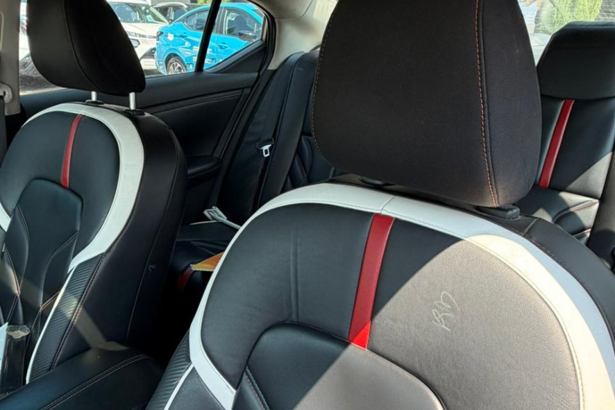2022 Nissan Sentra 2.0 SR Bi-Tono At
