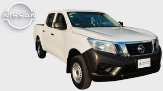 2020 Nissan NP300 Doble Cabina 2.5 SE Paq Seguridad Mt