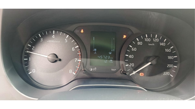 2020 Nissan NP300 Doble Cabina 2.5 SE Paq Seguridad Mt