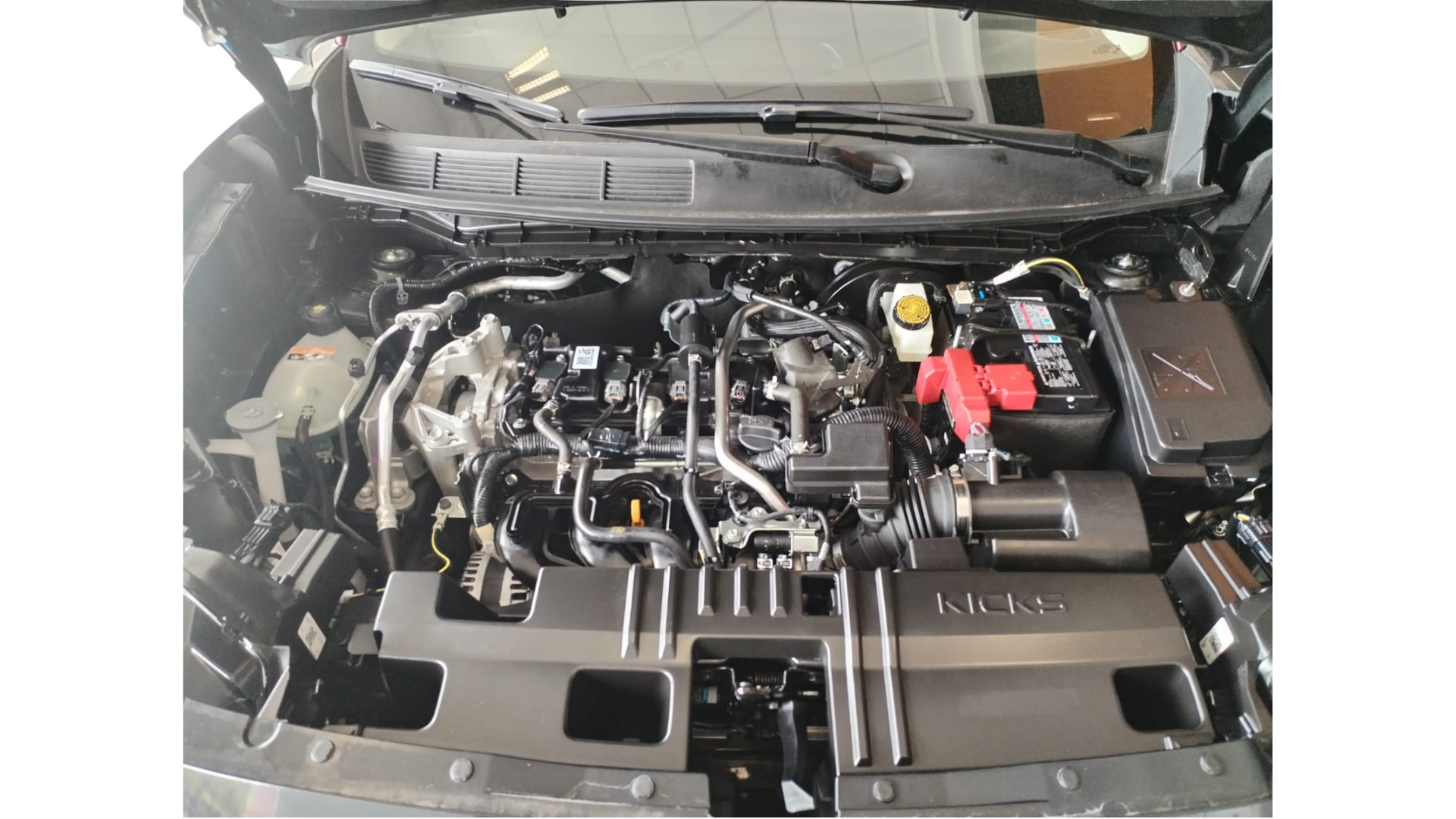 2025 Nissan Kicks 2.0 Platinum At