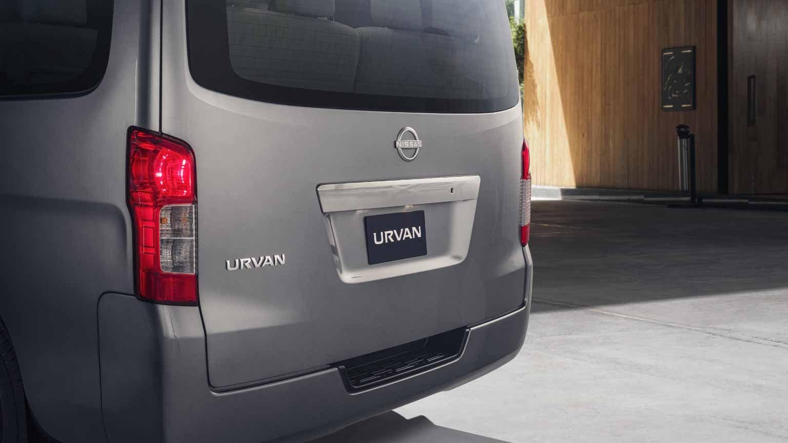 Nissan NV350 Exterior1